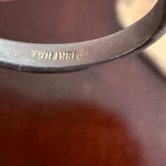 18KT HG Ring Size 7.50 - Picture 2 of 3